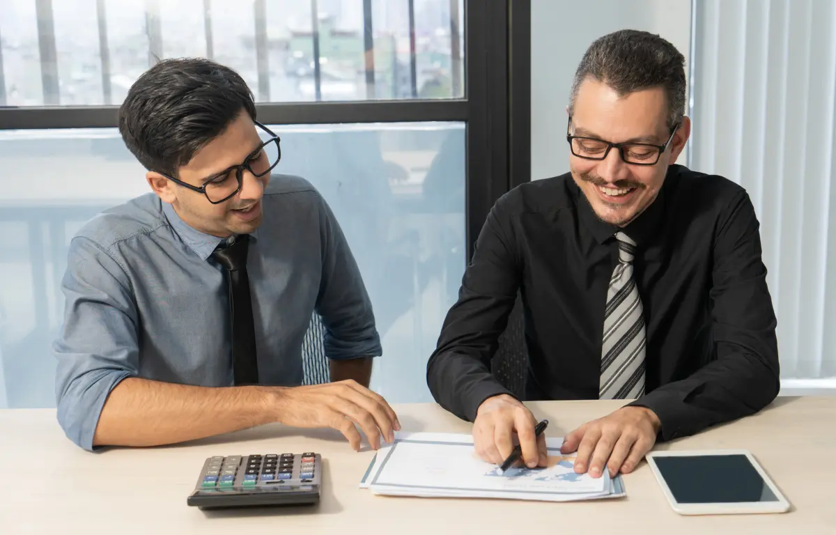 Los modelos de planes de negocio ofrecidos por el Estado permiten a emprendedores estructurar sus ideas y acceder a fondos de financiamiento como PROCOMPITE..